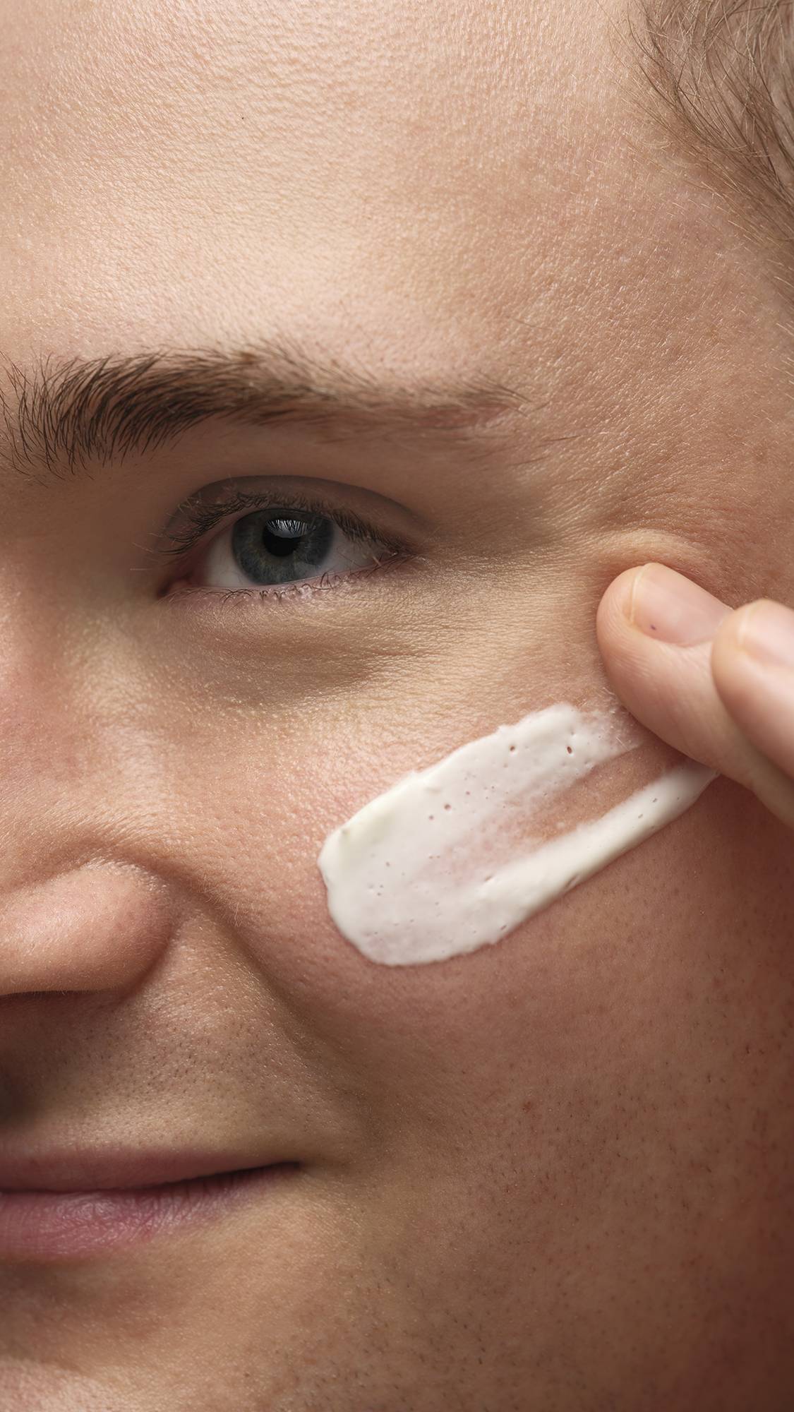 Alternative view of Cosmetic Lad Self-Preserving