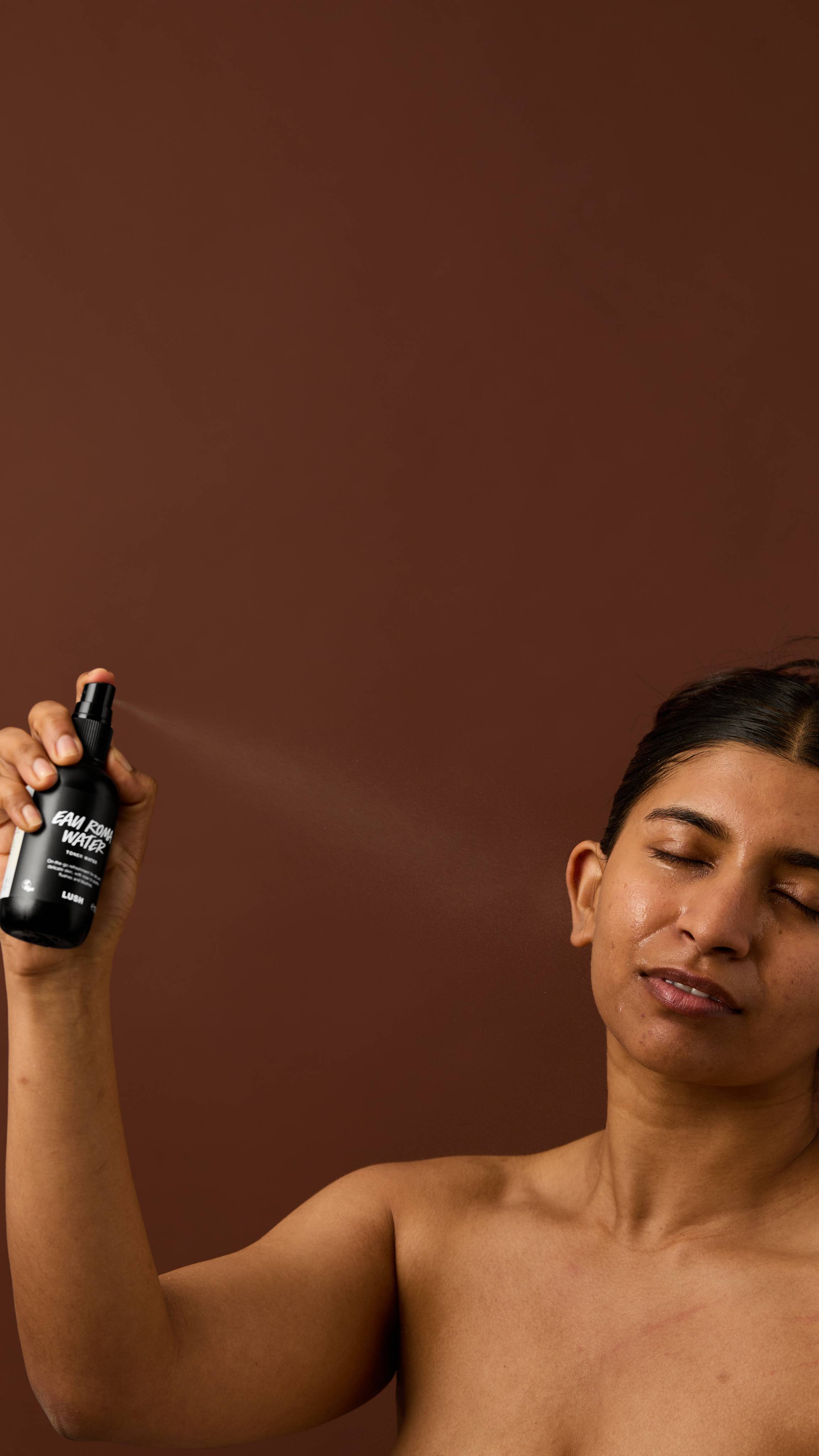 Alternative view of Eau Roma Water